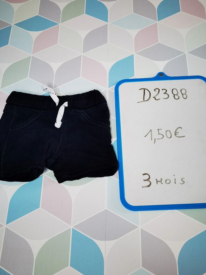 D2388 - short garçon 3 mois - photo numéro 3