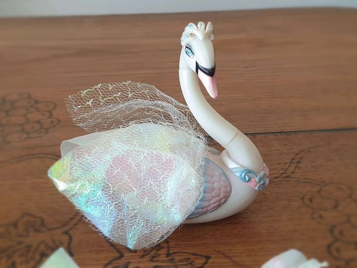 Cheval Licorne  du  lac  des cygnes  Barbie  Mattel  + cygne  et accessoires - photo numéro 16