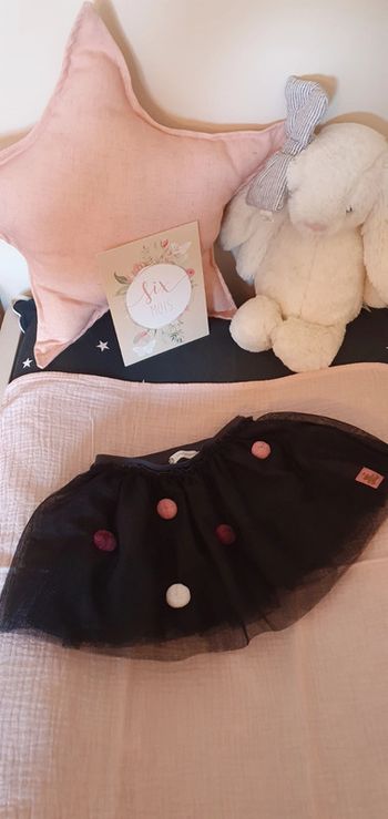 Jupe en tulle Lulu Castagnette taille 6 mois en excellent état