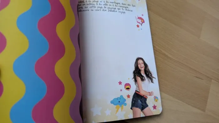 Lot articles Soy Luna jamais utilisés - photo numéro 5