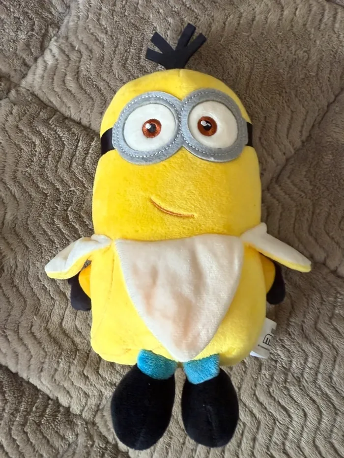 Peluche Minion banane 🍌et Fraise 🍓 Les Câlins les plus Vitaminés - photo numéro 2