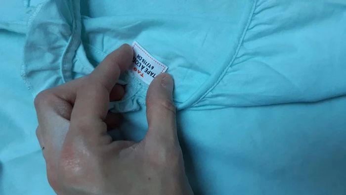 Débardeur tape à l'oeil 6 ans en parfait état - photo numéro 3