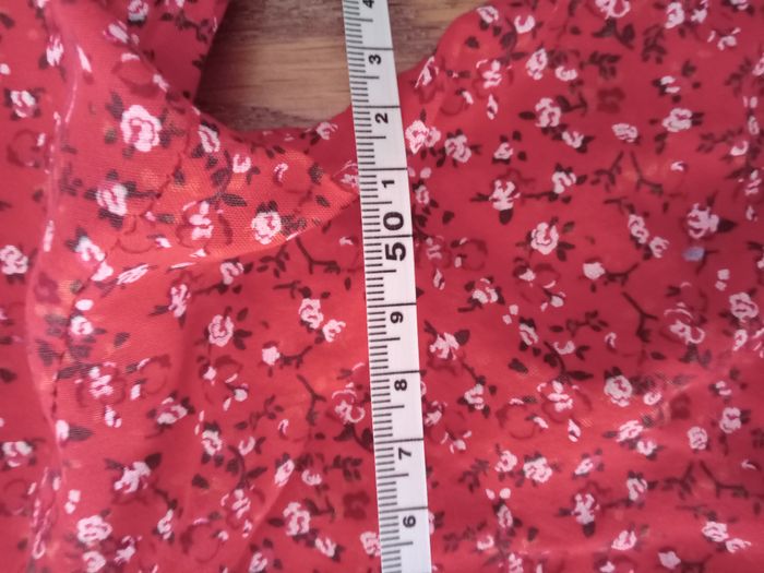 Robe tunique rouge à fleurs