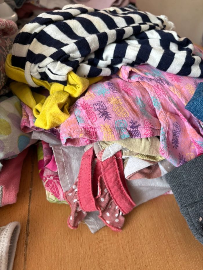 très gros lot vêtements fille 24 mois - photo numéro 7