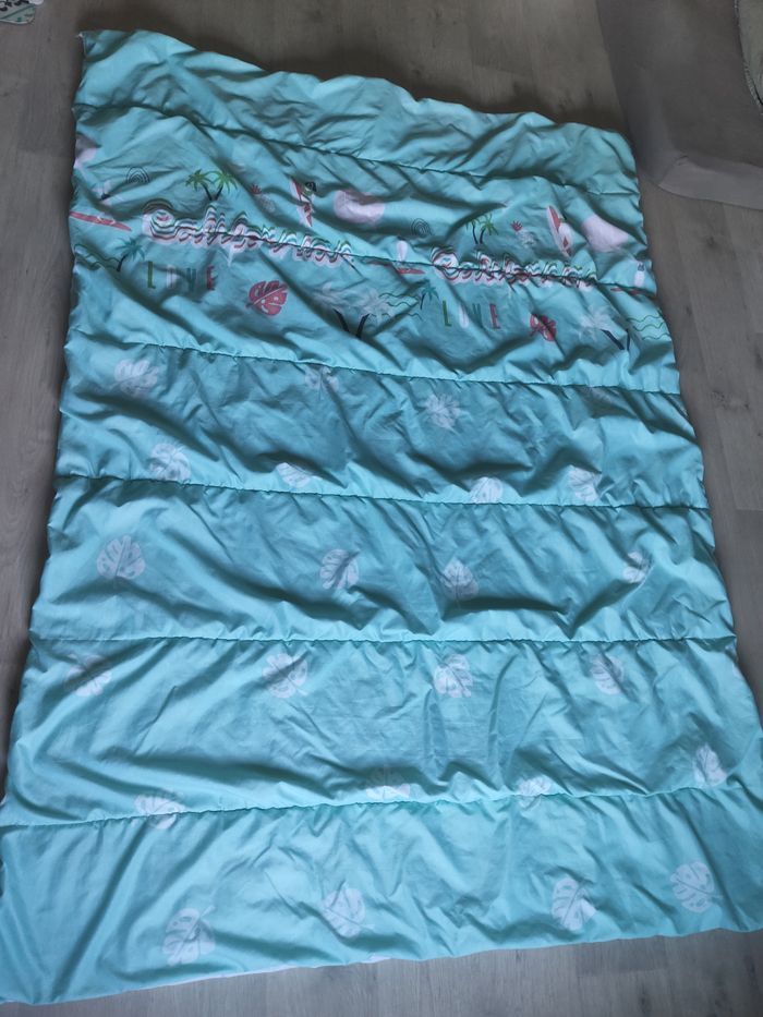 Couette enfant 130 x 175 cm - propre