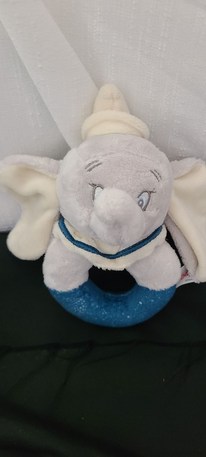 Peluche hochet éléphant DISNEY BABY Dumbo gris bleu grelot - photo numéro 3