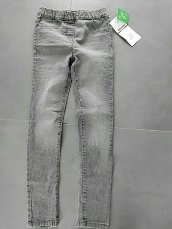 Jegging 11-12 ans neuf 5€