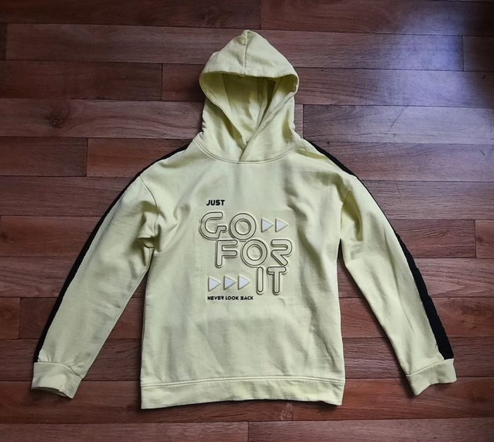 Pull à capuche 12 ans