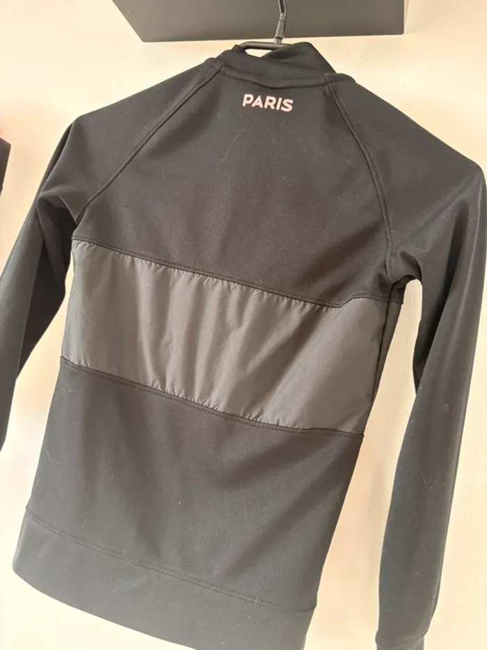 Veste PSG Nike • 7-8ans - photo numéro 3