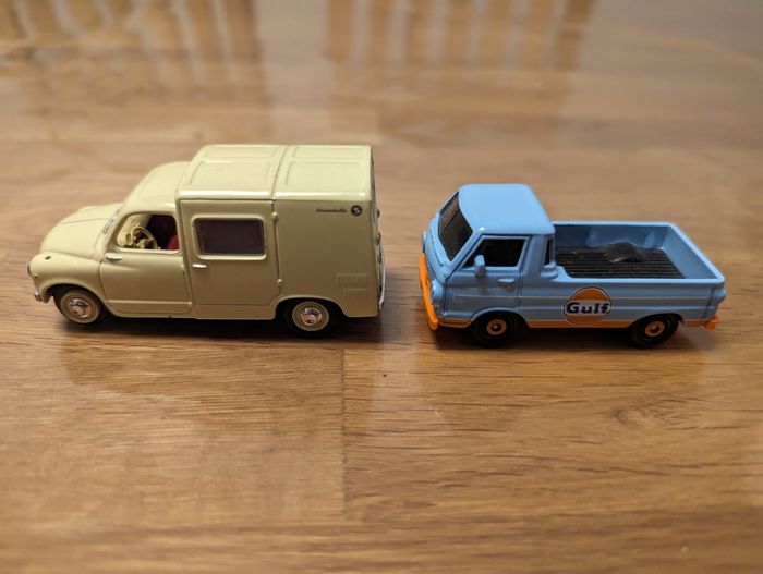 Lot 104 de 2 petites voitures rétro - photo numéro 8