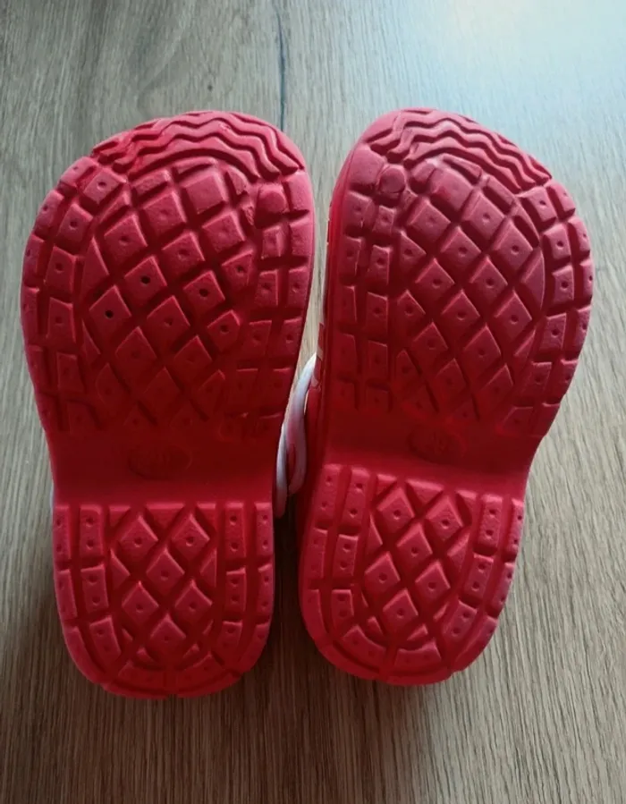 Crocs mc queen - taille 29 - photo numéro 3