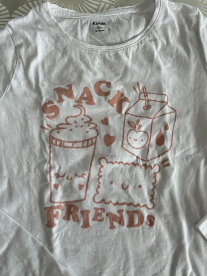 Tee shirt taille 10 ans - photo numéro 2