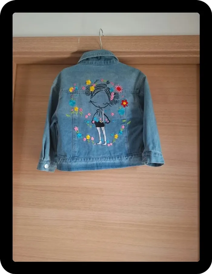 Veste en jean's taille 4 ans - photo numéro 2