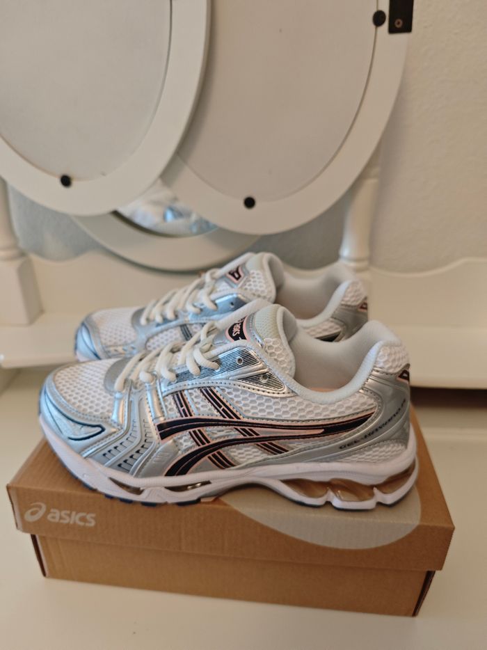 Asics gel-kayano 14