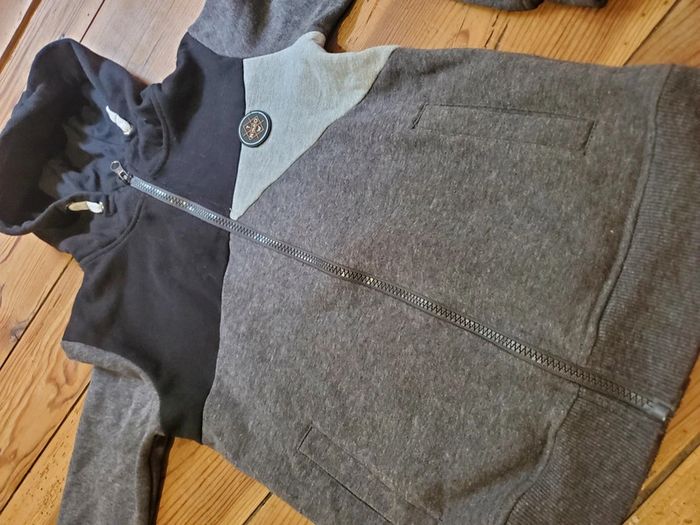 Ensemble survêtement T10ans - photo numéro 7