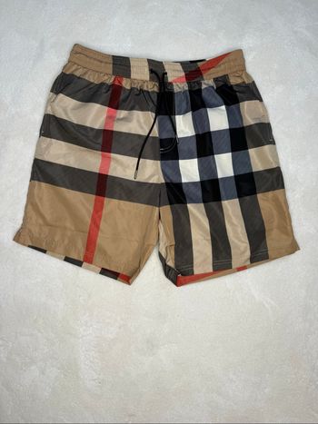 Short Burberry