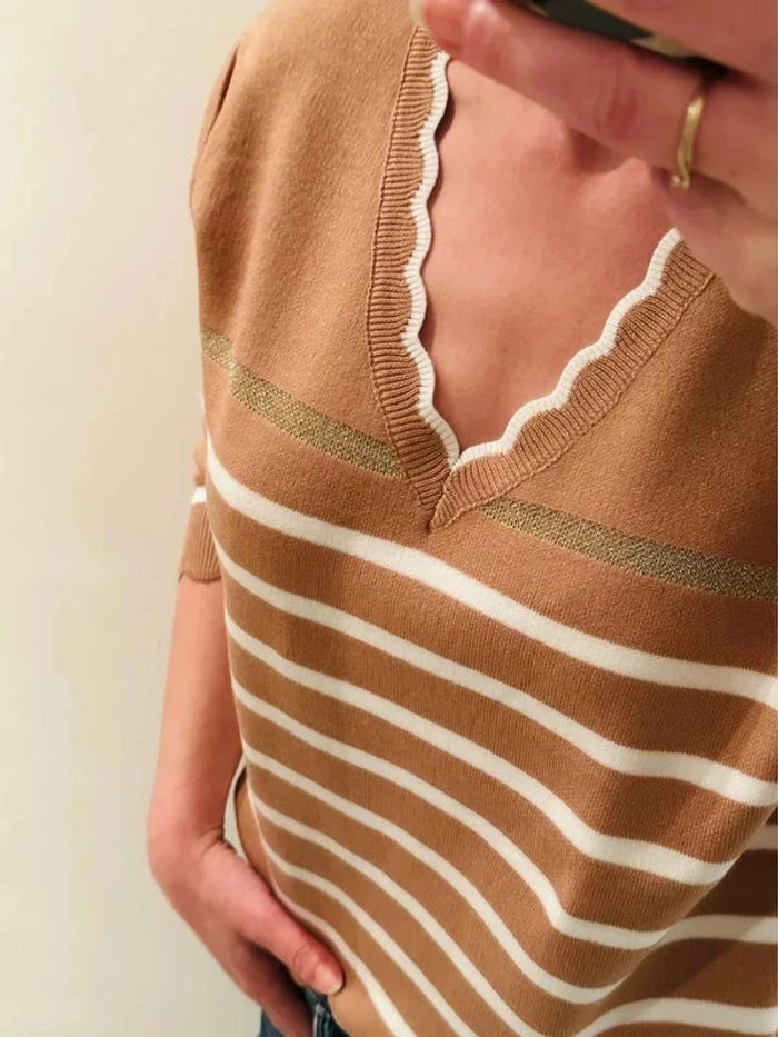 Joli pull femme manche longue marinière col v crème et tan 36/40 - photo numéro 3