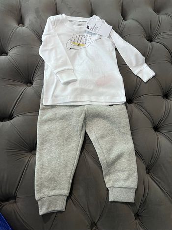 Ensemble Nike