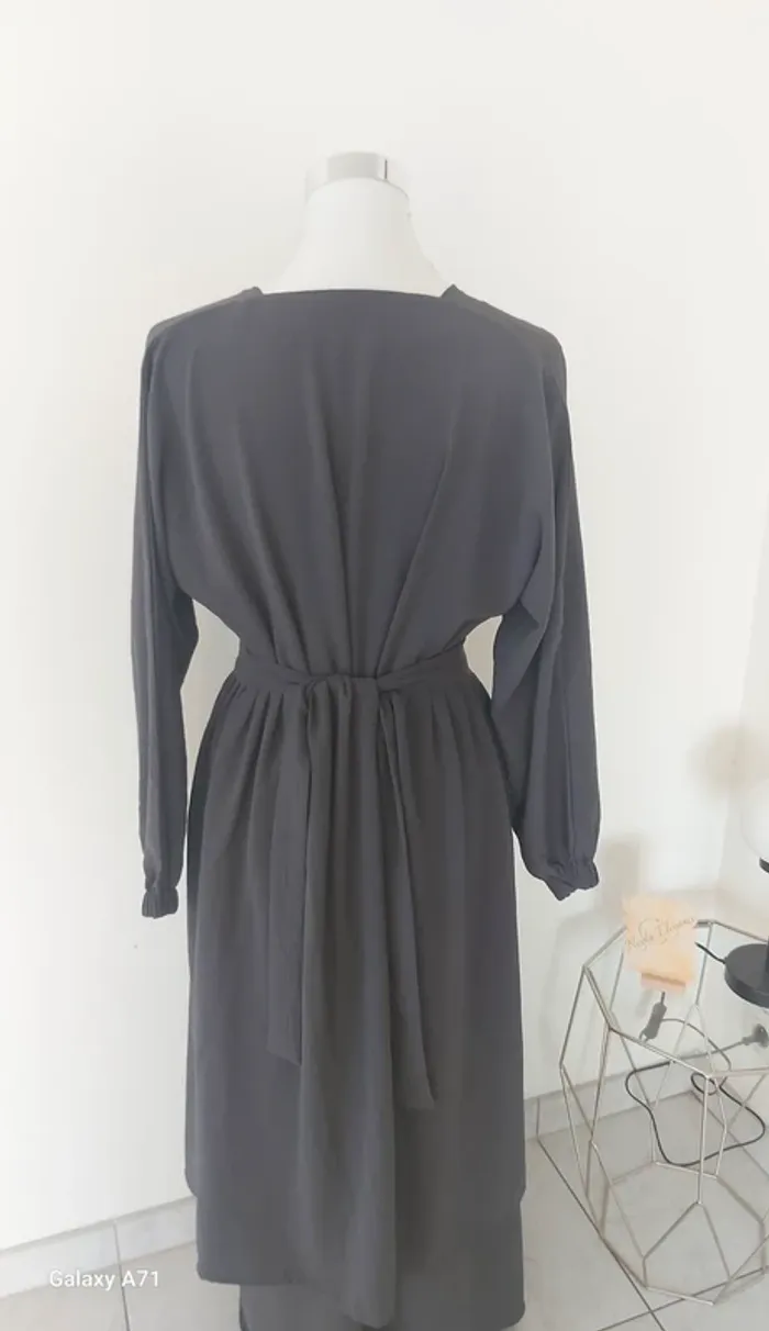 Set kimono Emirats gris neuf - photo numéro 5