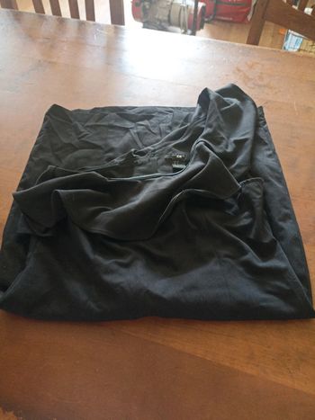 Robe un épaule dénudé