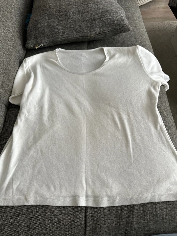 Pull léger manches courtes taille 38