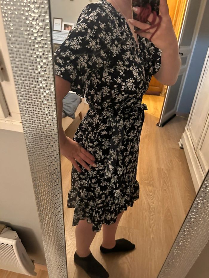 Robe à fleurs - photo numéro 2