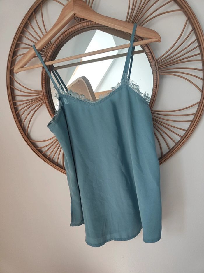 Top bleu - photo numéro 3