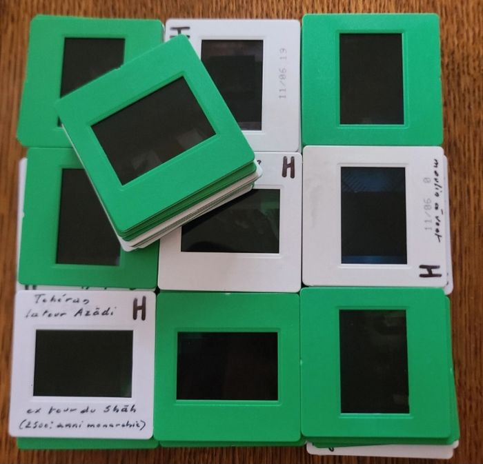 Gros lot de 500 caches diapositives - photo numéro 2