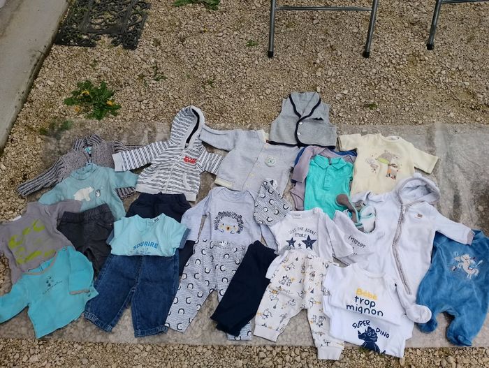 Lot de vêtements garçon