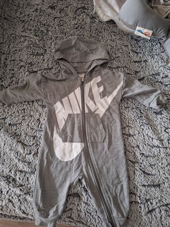 Ensemble Nike