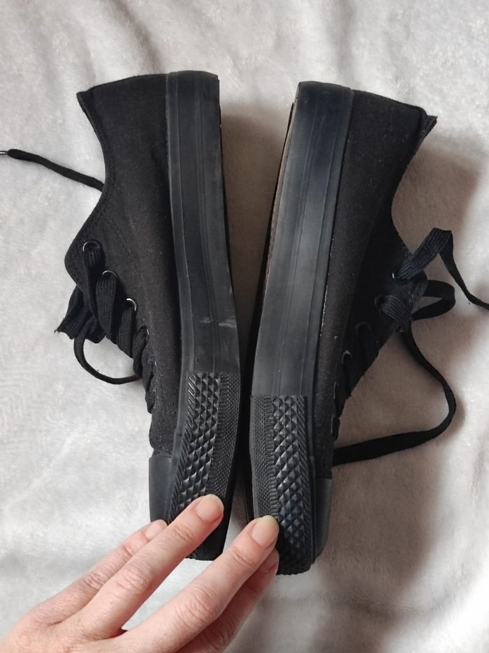 Baskets basses en toile noire taille 38 - photo numéro 4