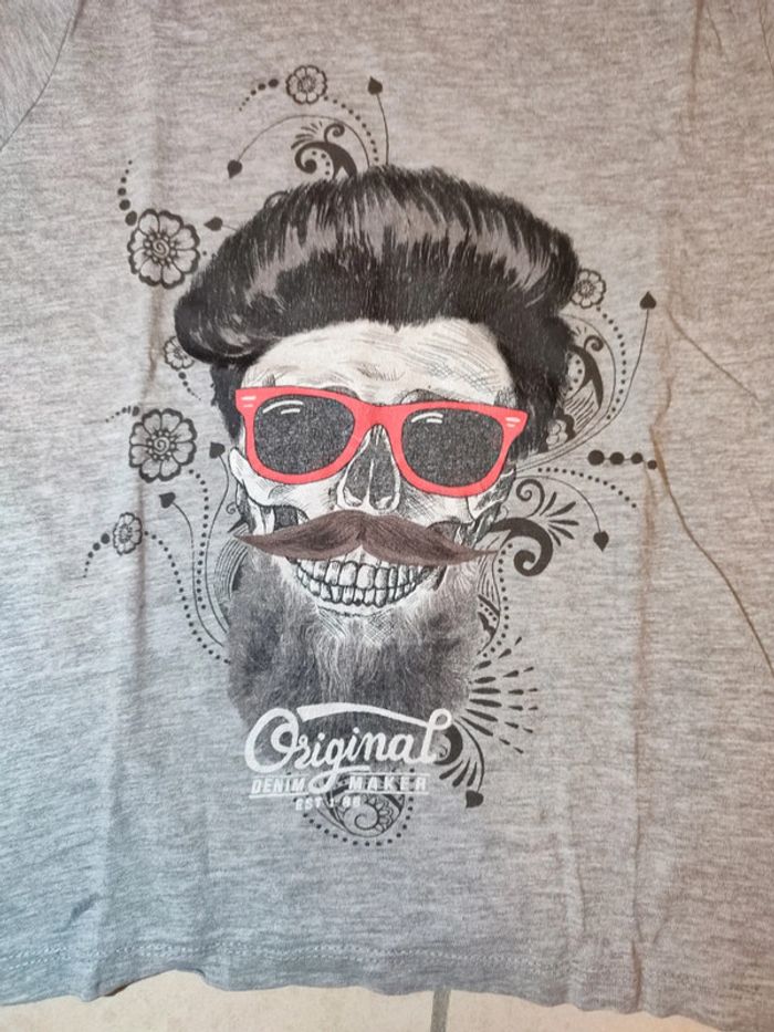 T-shirt tête de mort - photo numéro 2
