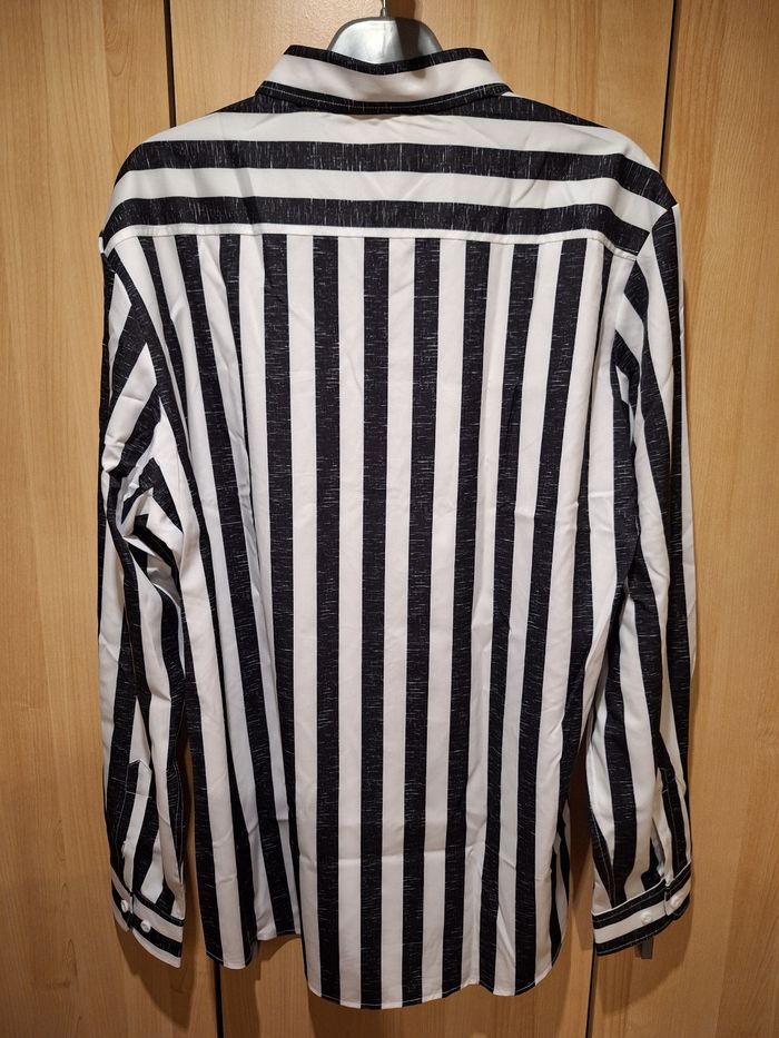 Chemise à rayures neuve XL - photo numéro 2