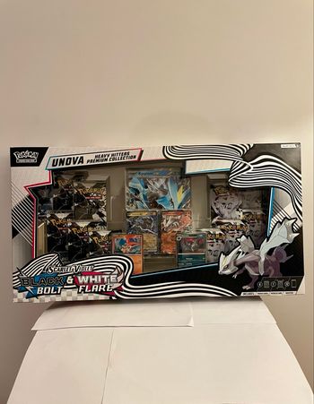 Pokemon UNOVA Heavy Hitter Premium Collection