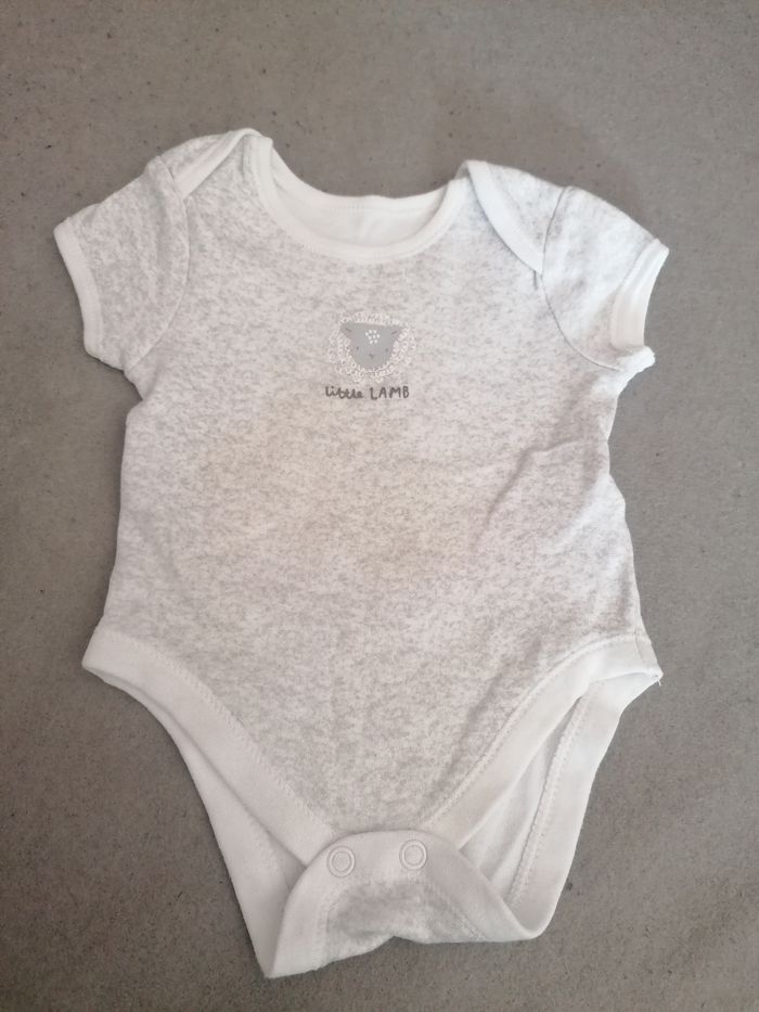 Lot de bodies manches courtes taille 0 à 3 mois - photo numéro 7