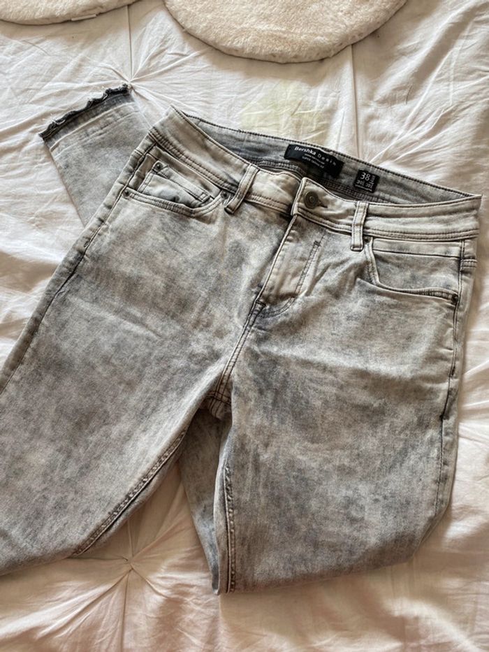 Jean super skinny Bershka taille 38 - photo numéro 5