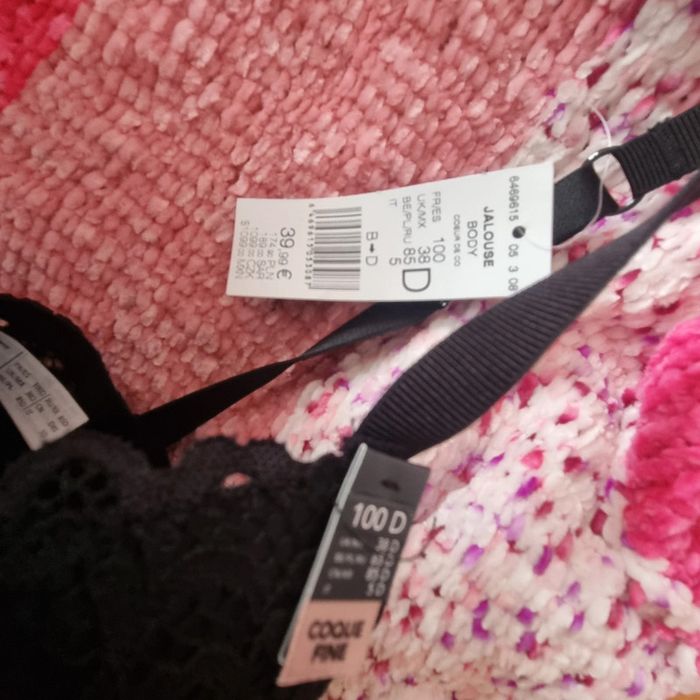 Soutien gorge neuf étiquette noire 100d etam ferme devant - photo numéro 3