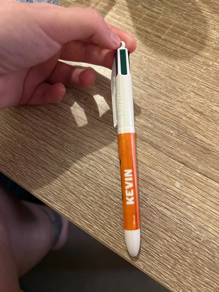 Bic 4 couleurs - photo numéro 2