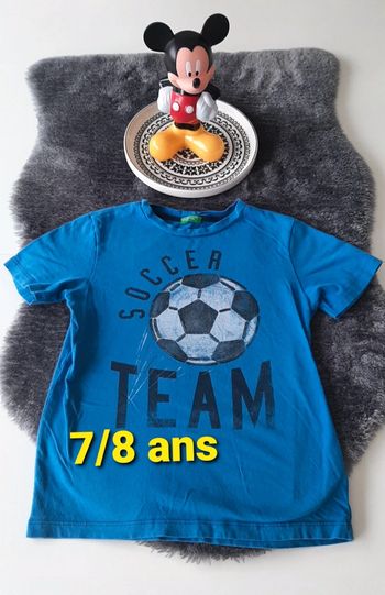 Tchirt Benetton 8 ans