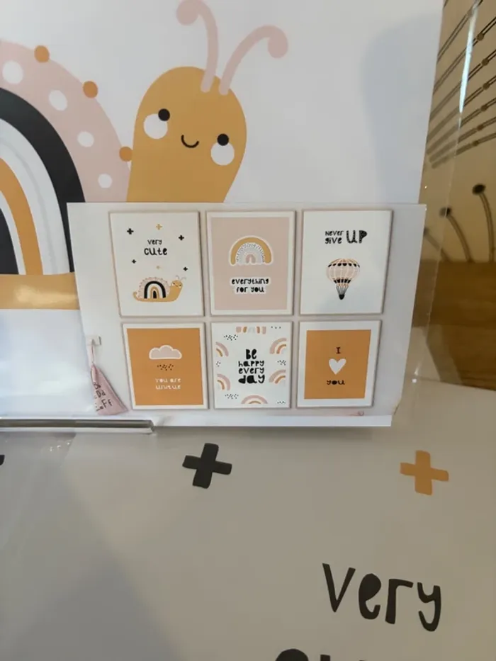 Affiches “Be Happy Every Day” pour chambre enfant - photo numéro 2