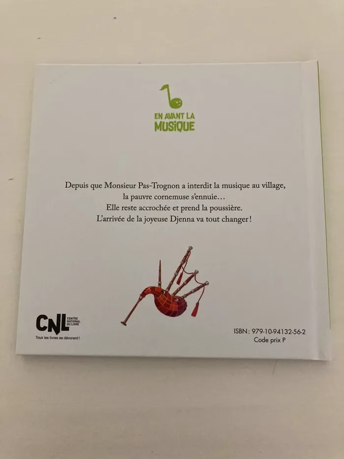 Livre la cornemuse enchantée neuf - photo numéro 2