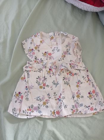 Robe fleurie 3 mois