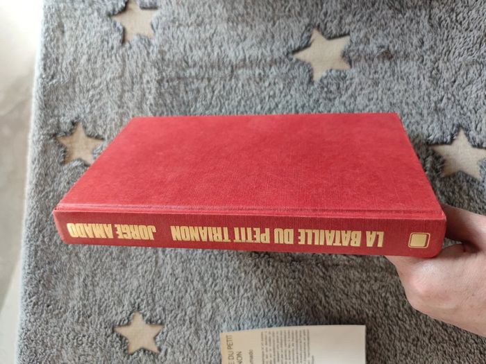 Livre / La bataille du petit Trianon de Jorge Amado - photo numéro 2