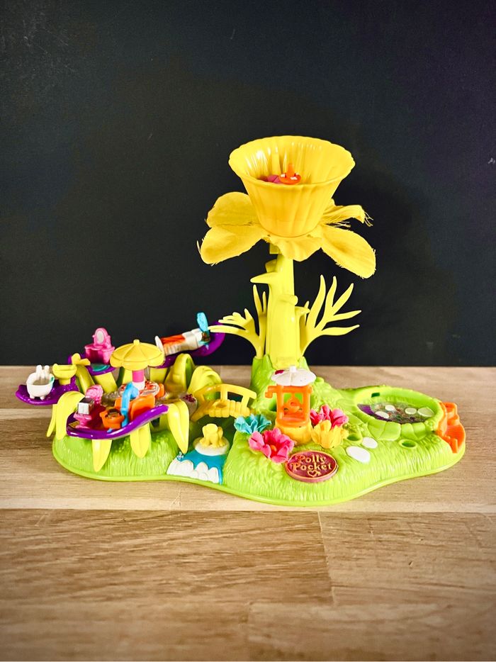 Polly Pocket Bluebird 1996 Petal Village - Village des fleurs - Sans personnage