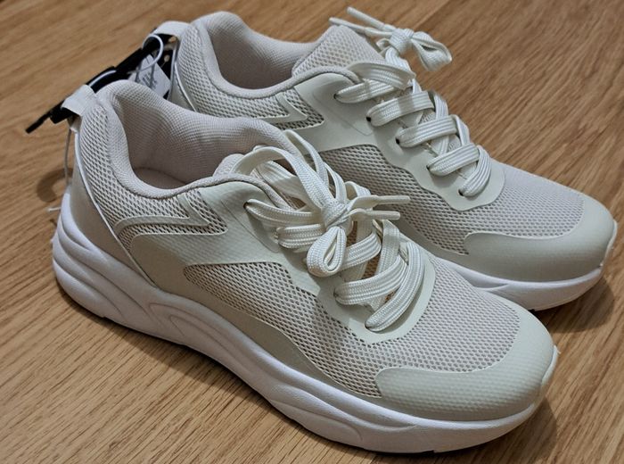 Basket  work out taille 36 neuf - photo numéro 3