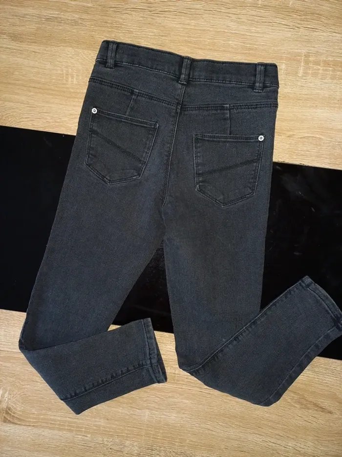 Jean noir skinny 8 ans - photo numéro 8