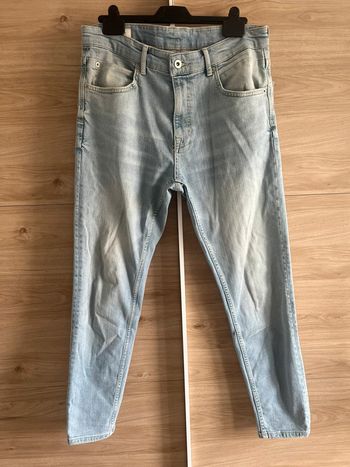Jean carrot bleu clair Zara taille 44