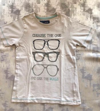 Tee-shirt MC YCC – 5 ans – Blanc motifs lunettes – TBE