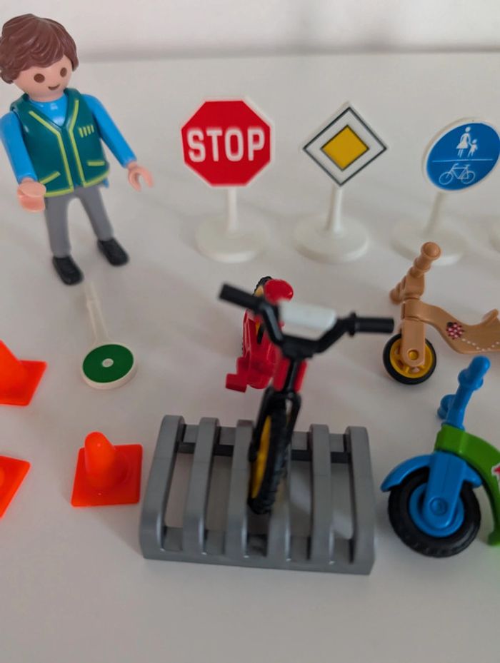 Playmobil 5571 enfants avec agents de la sécurité routière - photo numéro 4