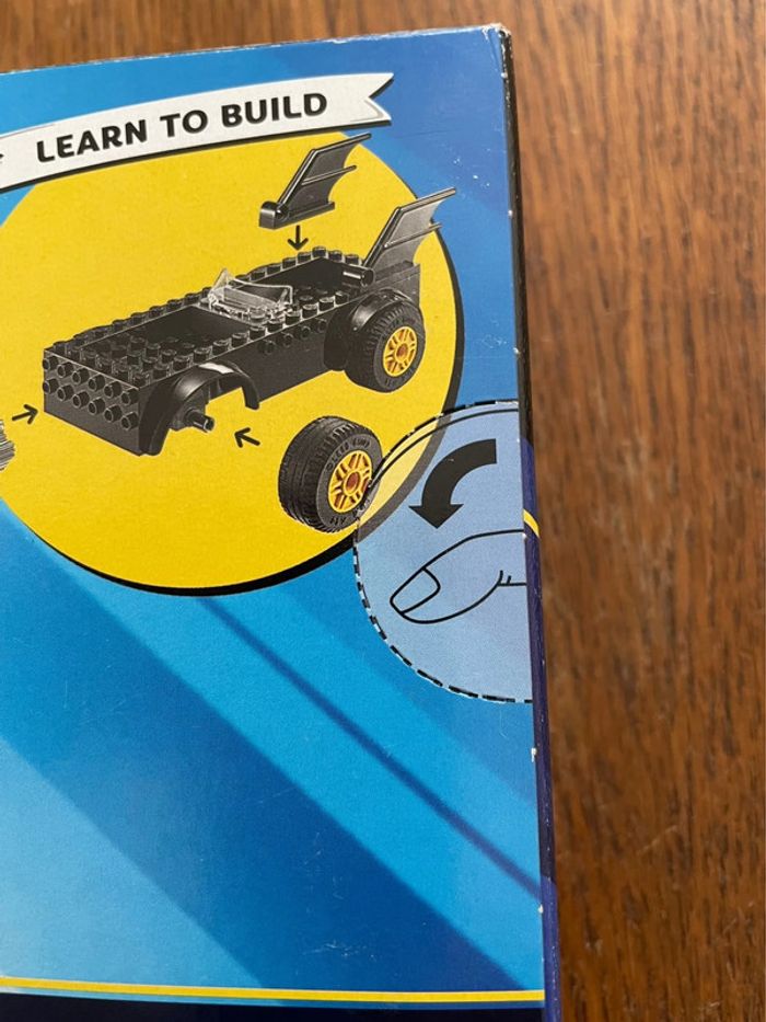 Lego Batmobile 76264 Neuf - photo numéro 3